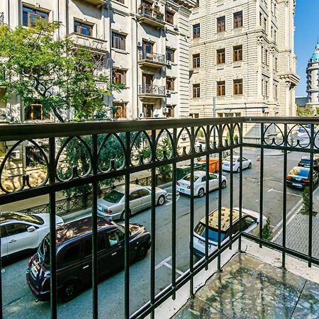 Azneft Square Deluxe Apartment Баку Экстерьер фото