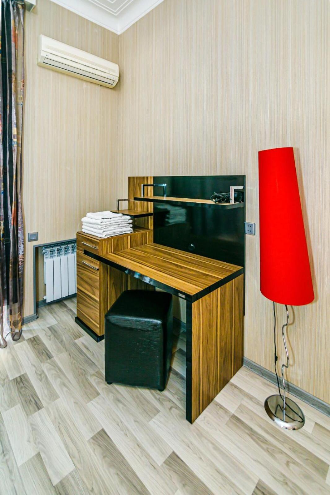 Azneft Square Deluxe Apartment Баку Экстерьер фото