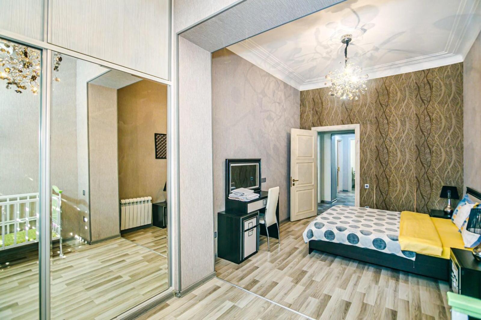 Azneft Square Deluxe Apartment Баку Экстерьер фото