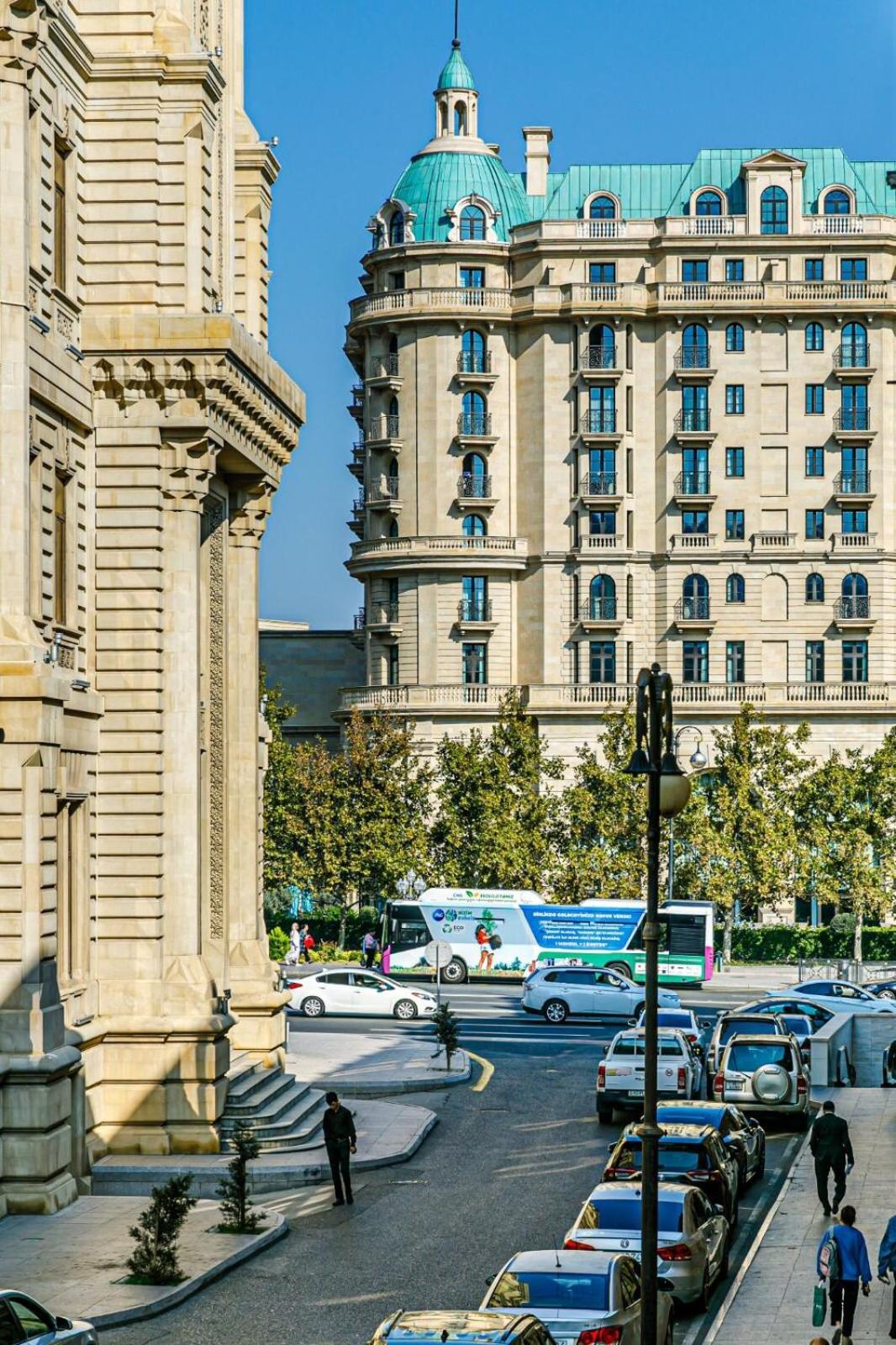 Azneft Square Deluxe Apartment Баку Экстерьер фото
